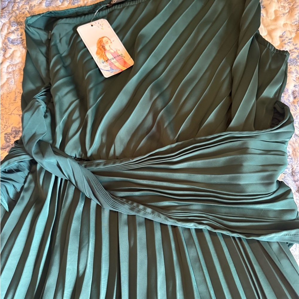 Chic Teal green One-Shoulder Pleated Dress - Picture 3 of 6